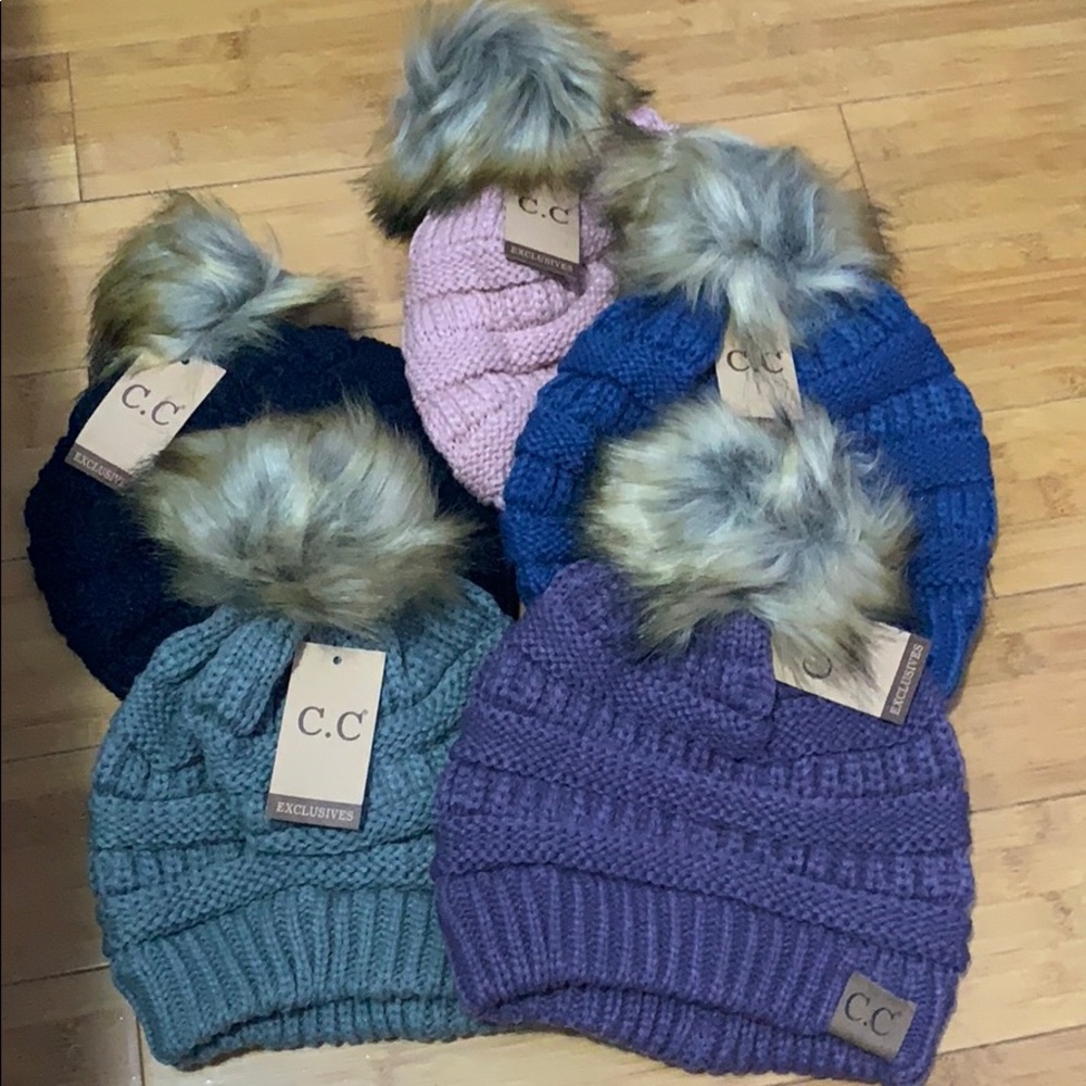 2 hats with pink